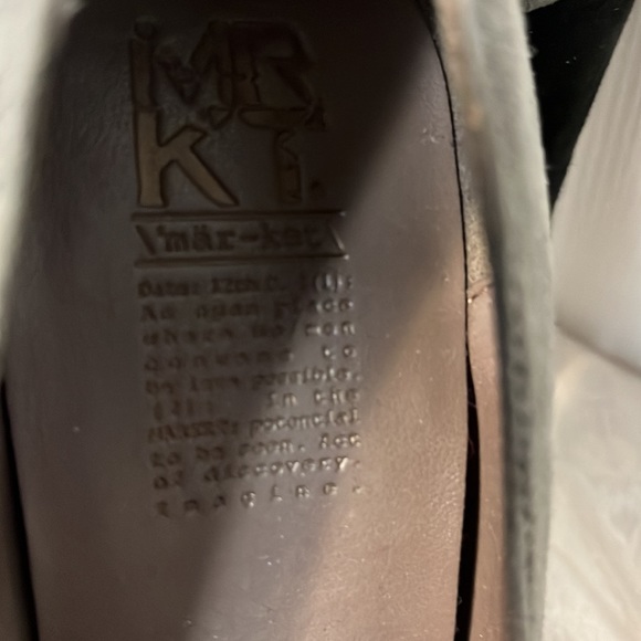 MRKT gray and black open toe suede pumps SZ 7 1/2 - Picture 3 of 6